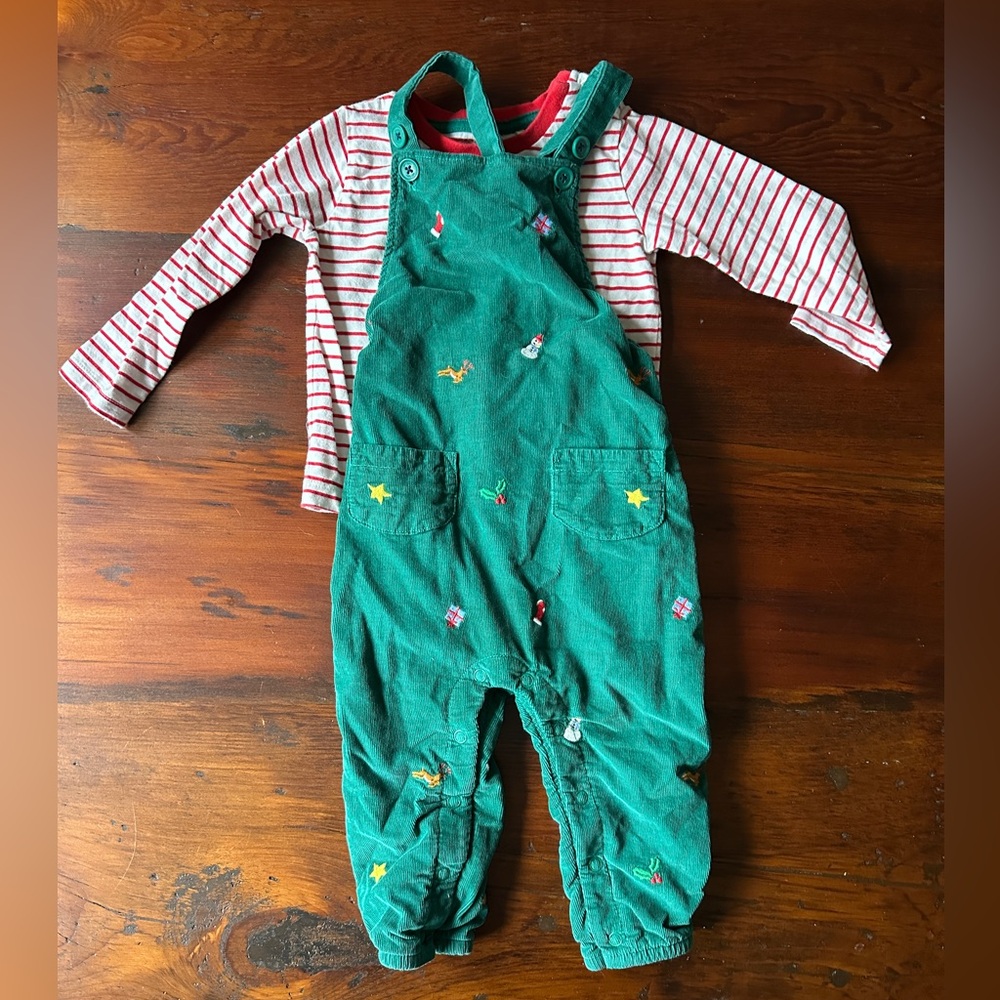 Mini boden Christmas overall set